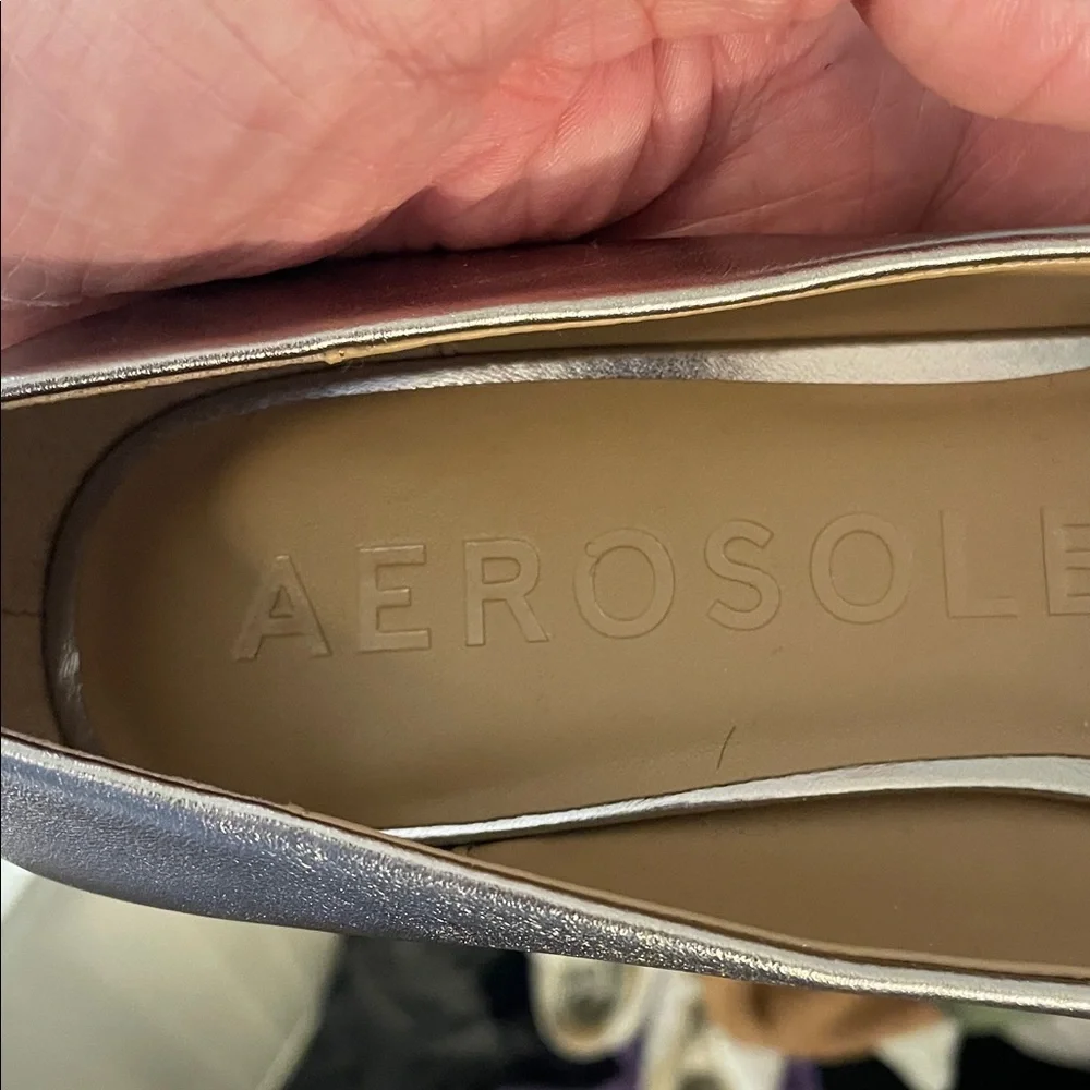 AEROSOLES Metallic Silver Pewter Block Heels new Leather Upper
